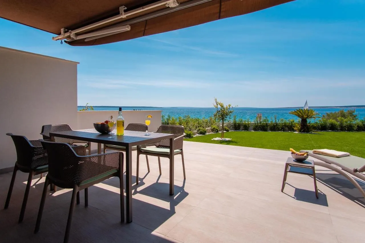 Apartments Mandre