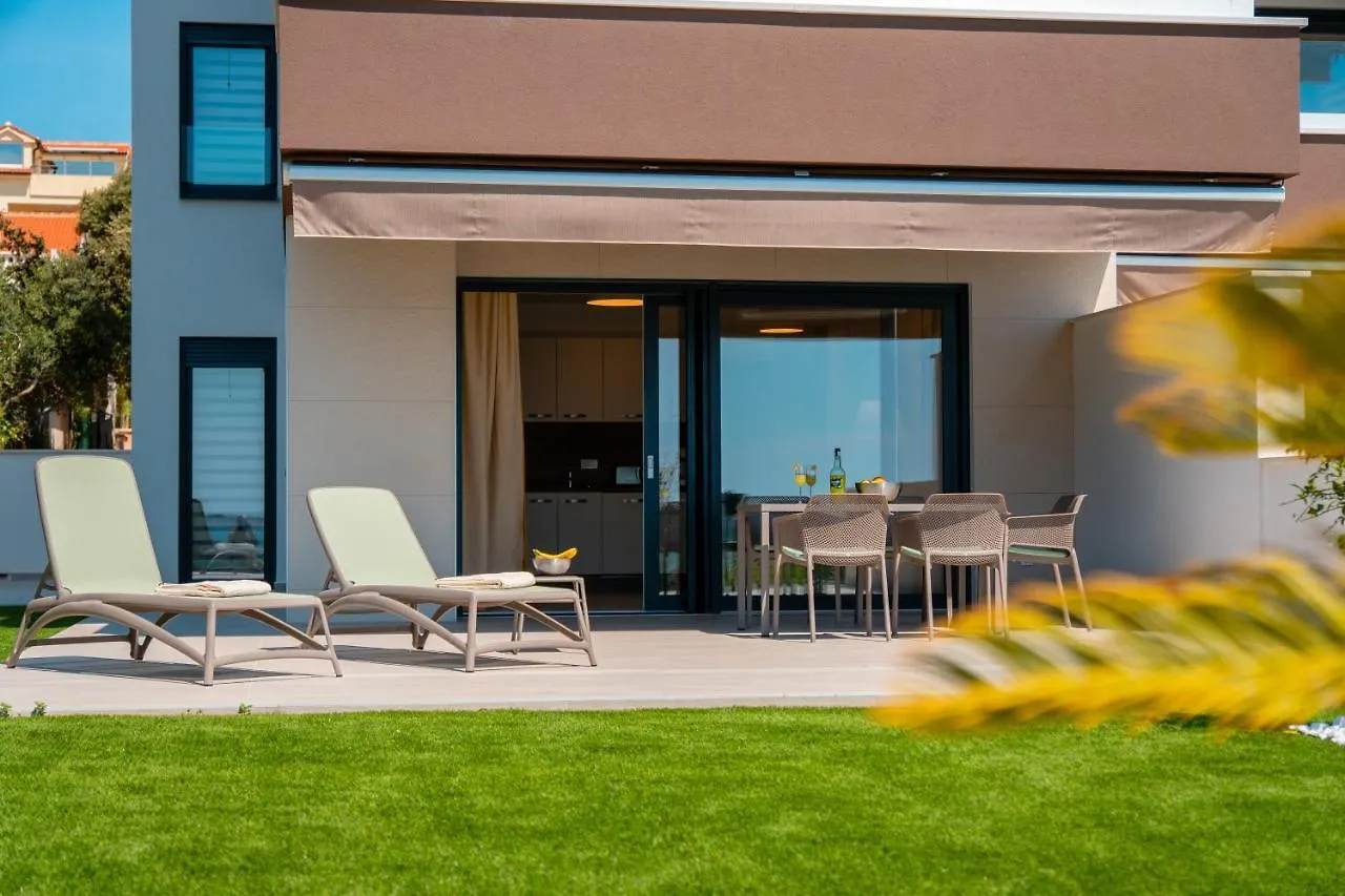 Apartments Mandre