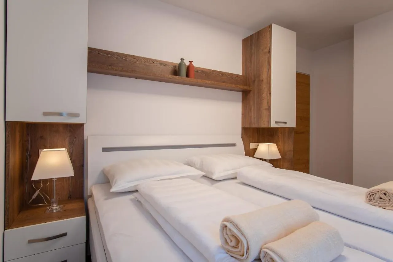 Apartments Mandre Croatia