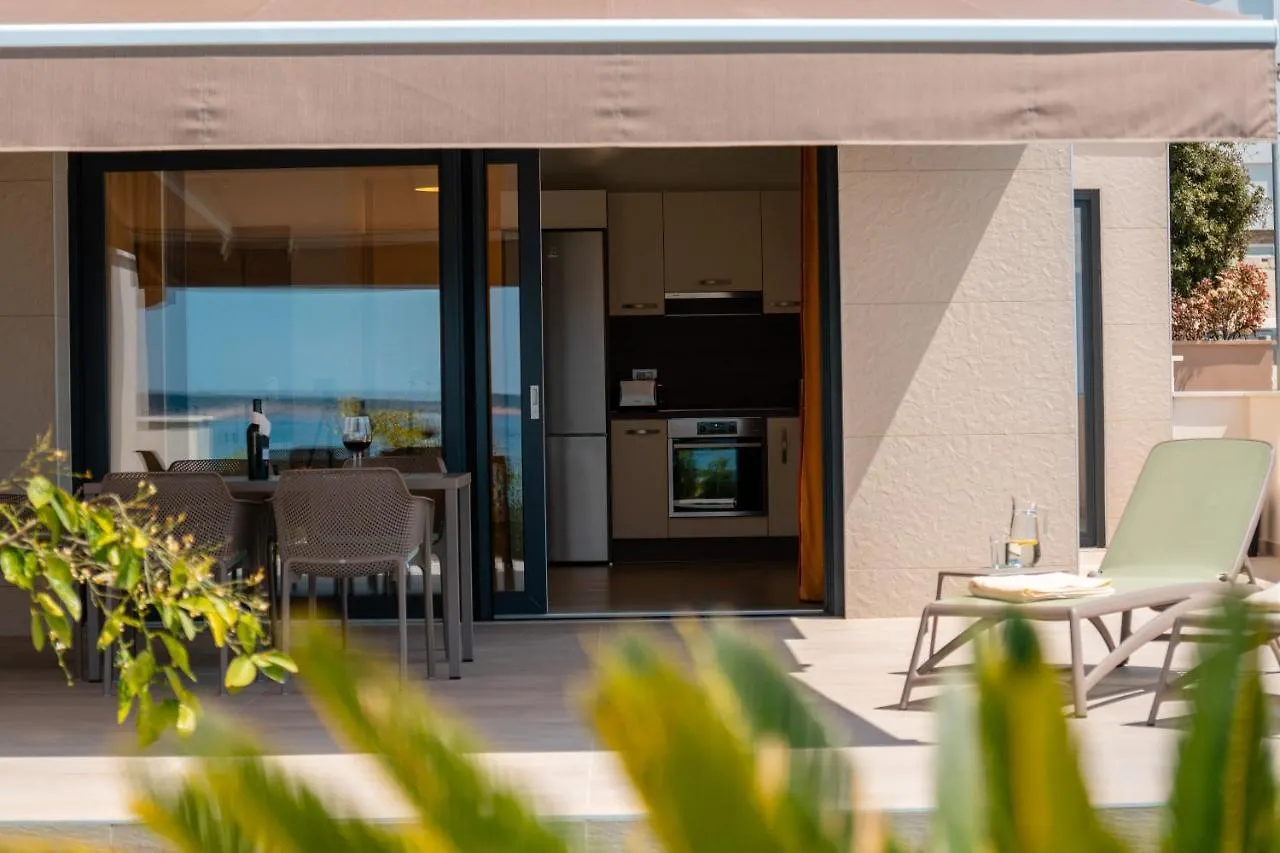 Apartments Mandre